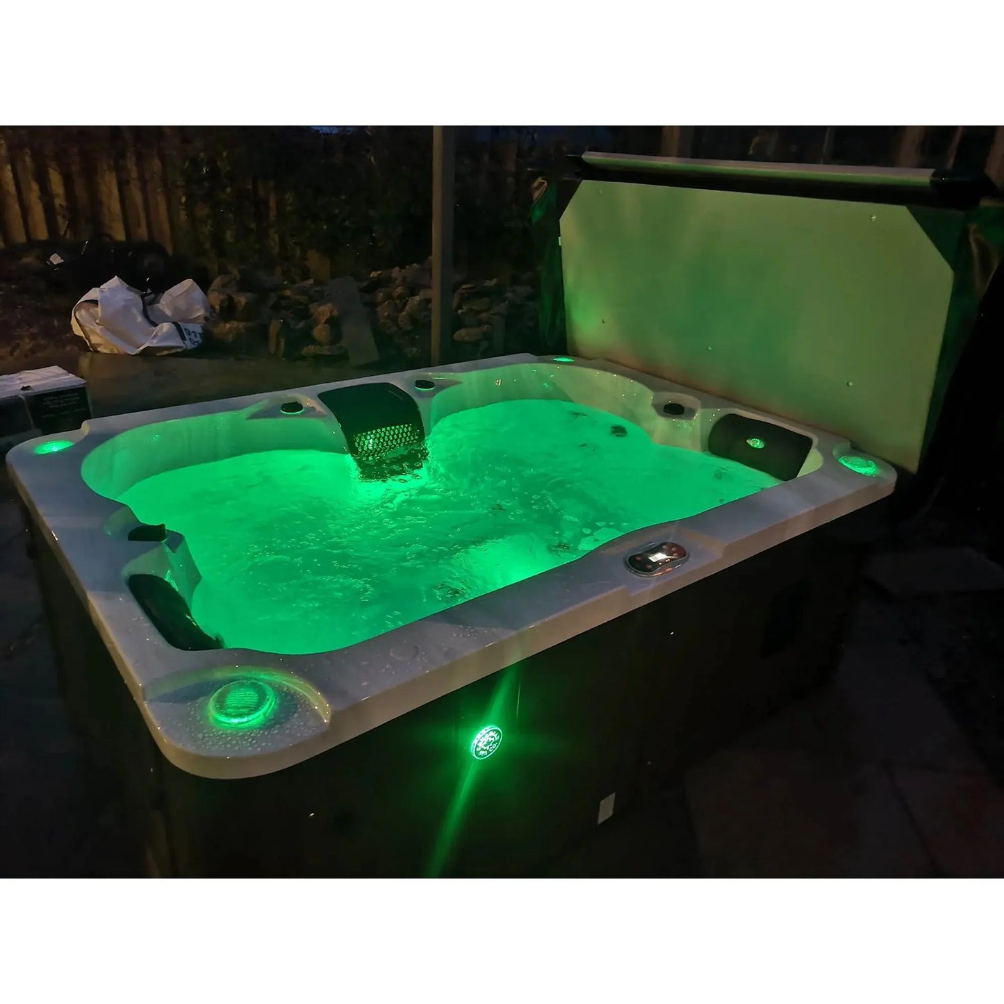 Canadian Spa Company Kelowna 21-Jet 4-Person Hot Tub Canadian Spa Company