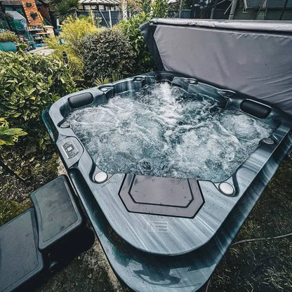 H2O 4200 Series 5-Person Twin-Lounger Hot Tub H2O Hot Tubs